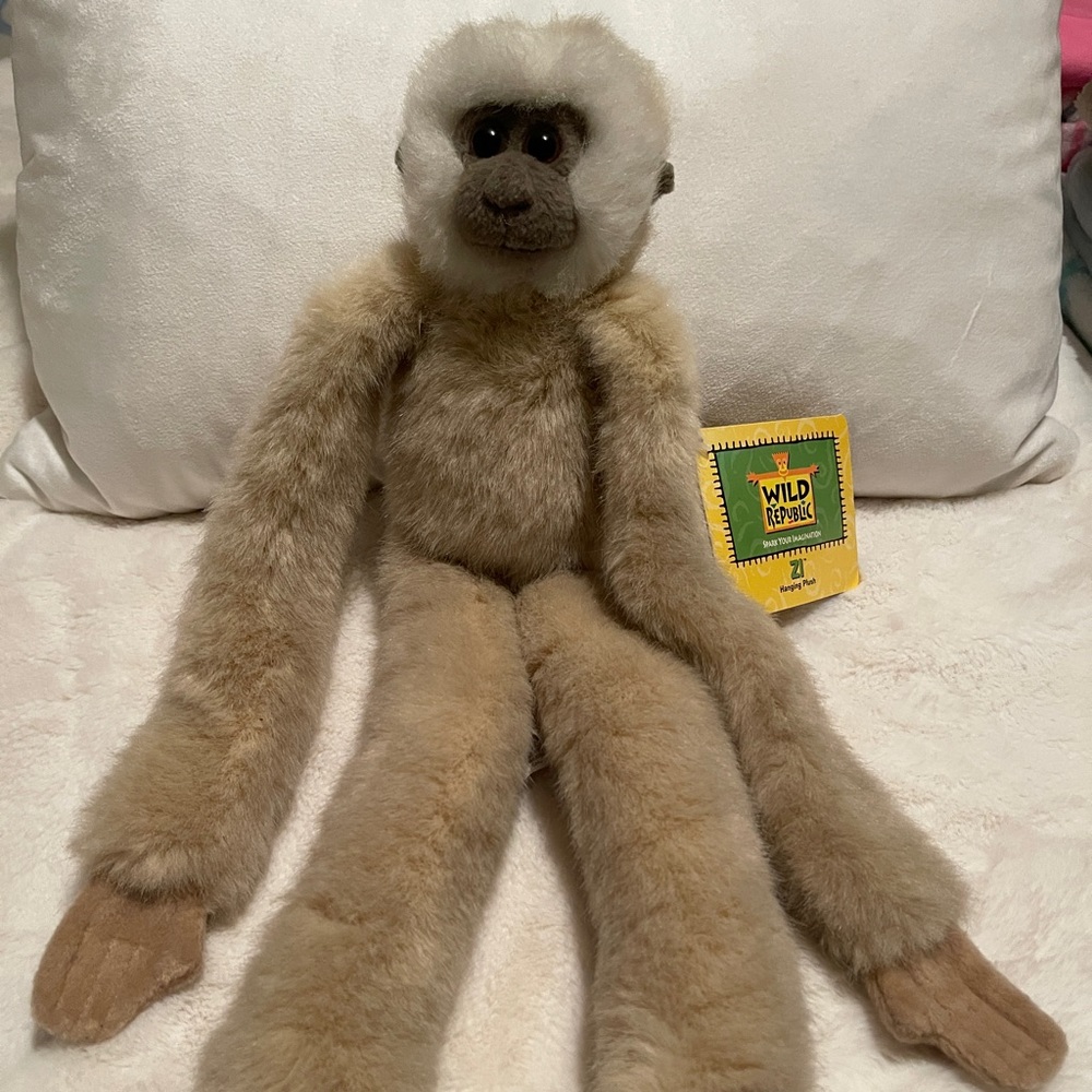 SOLD - - Wild Republic, Spider Monkey hanging plush with Velcro paws.Vintage NWT